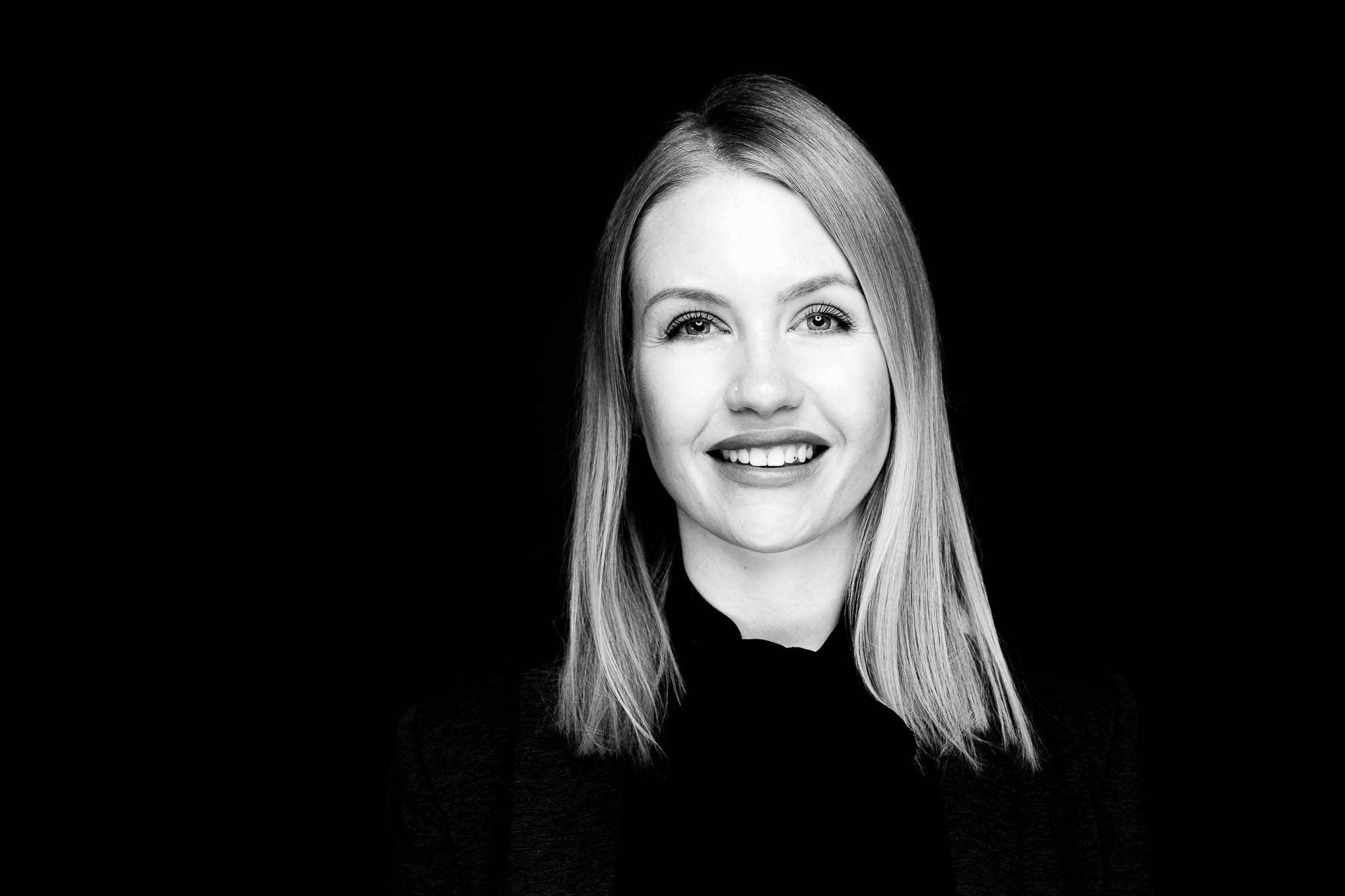 Export x3 Headshot  06023 Dez 01 2019 Bearbeitet Headshots 2019  Miro Nicole Nadine